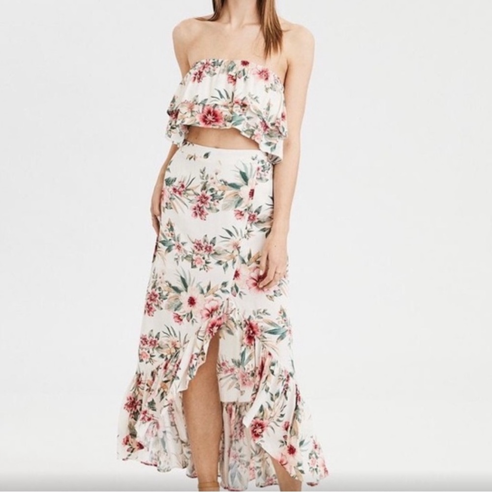 American Eagle matching top and skirt set